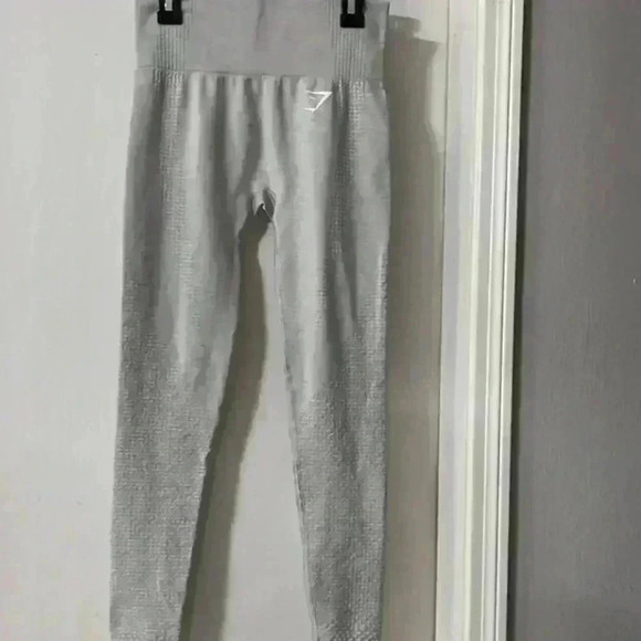 Gym shark legging - Picture 1 of 5